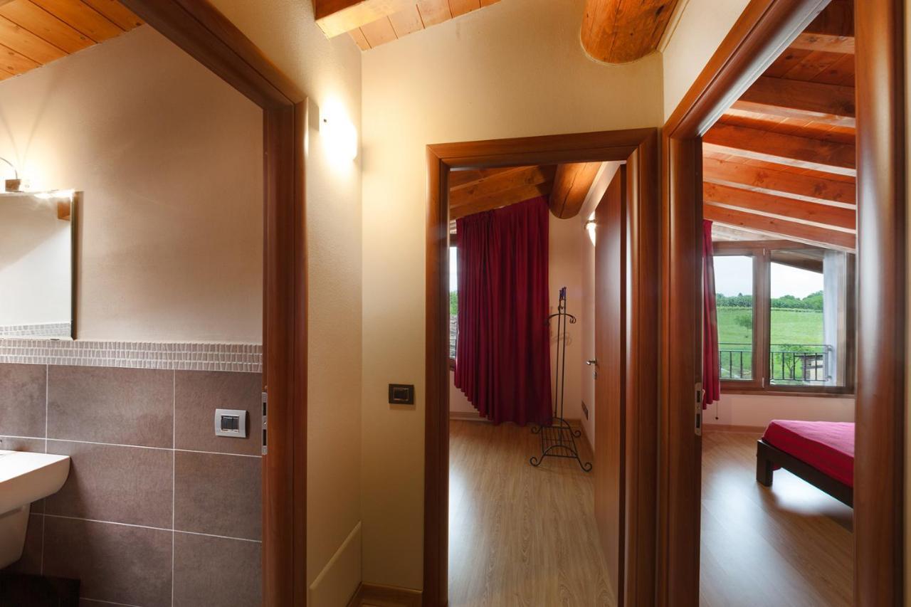 La Casa Del Nonno Aparthotel Monzambano Kültér fotó