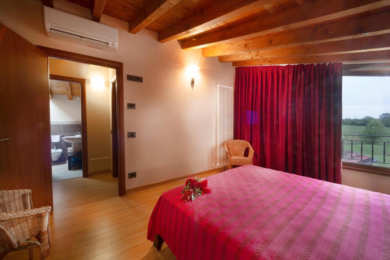 La Casa Del Nonno Aparthotel Monzambano Kültér fotó